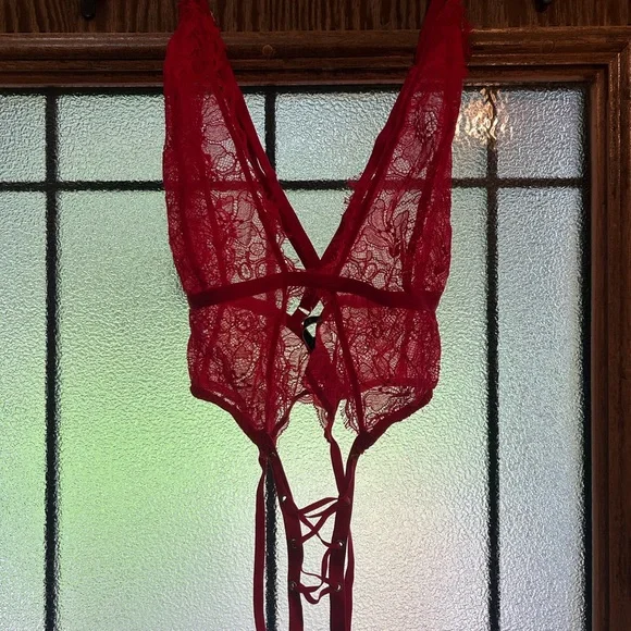 NWT Victoria's Secret Red Lace Up Bodysuit Teddy Sz Medium - Picture 3 of 4